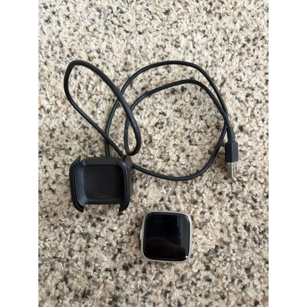 Fitbit Versa 2 Smartwatch Health Tracker with Charger - TESTED WORKS